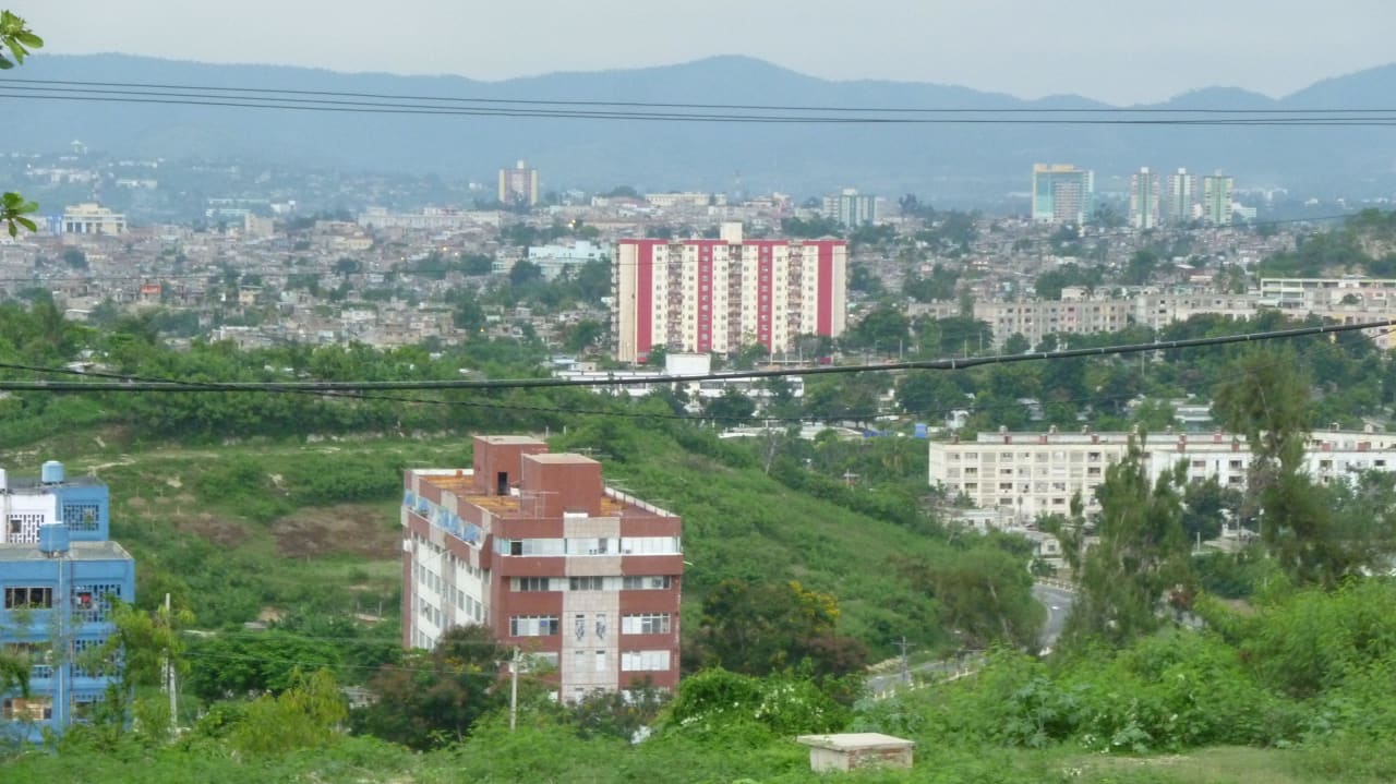 Vom Pool aus Hotel Versalles