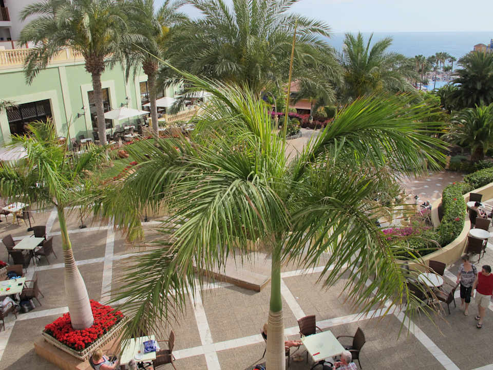 Außenbar und Hauptrestaurant Bahia Principe Sunlight Costa Adeje