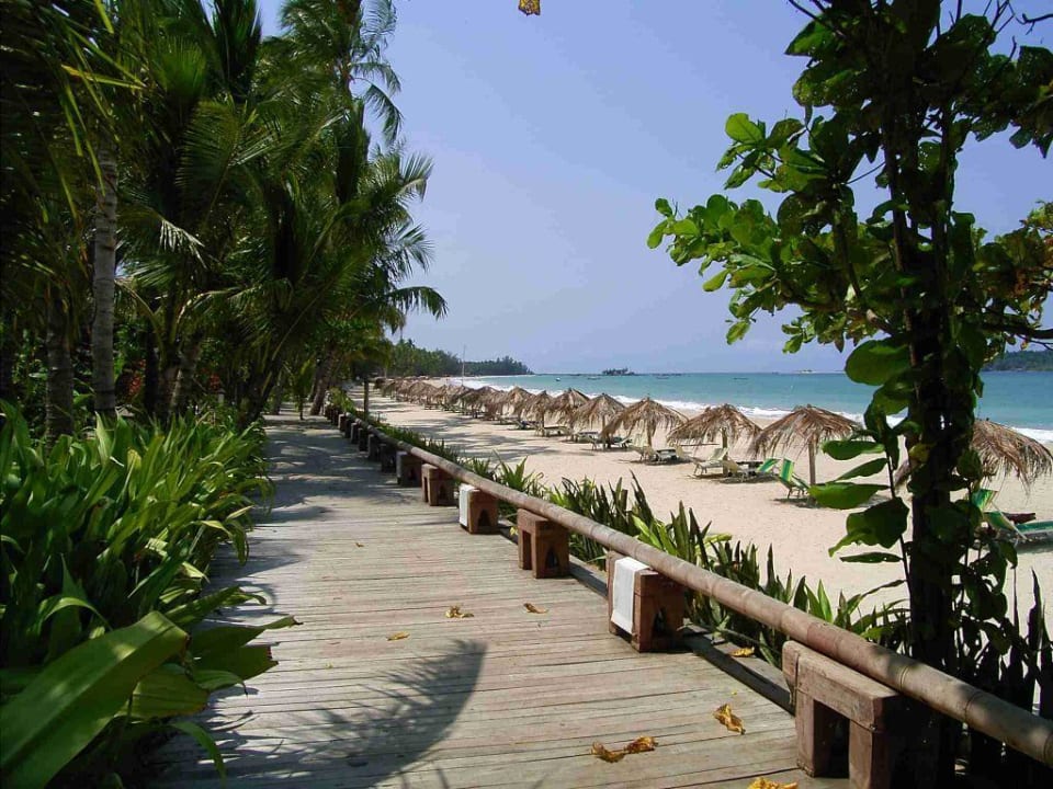 Strand Hotel Sandoway Resort