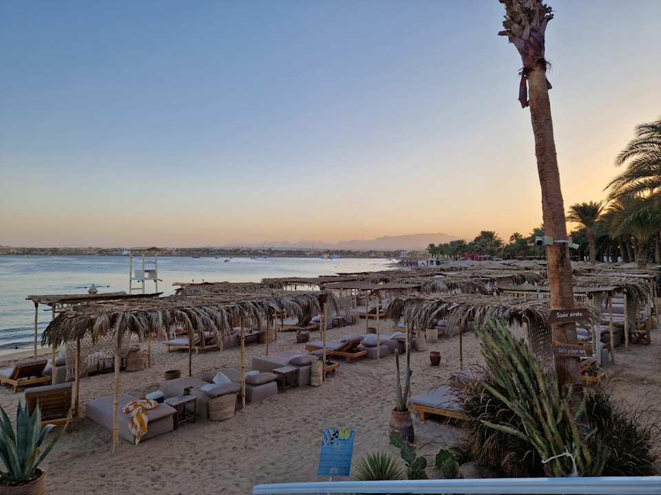 Strand Fort Arabesque Resort, Spa & Villas