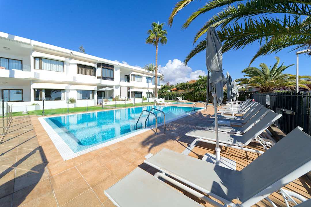 Pool Salt Apartments Reina Sol