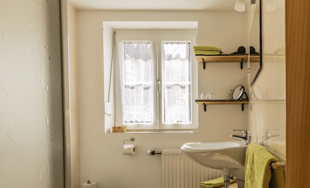 Zimmer Weingut & Buschenschank Pölzl