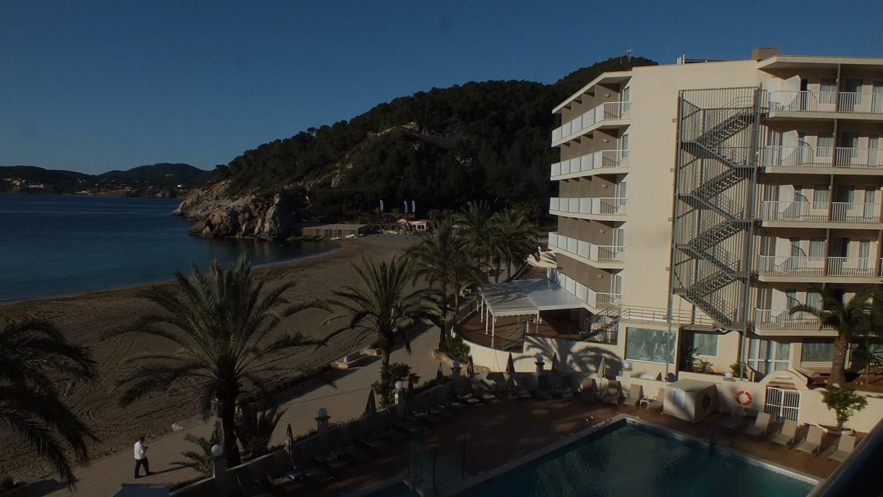 Blick vom Balkon nach rechts El Somni Ibiza Dream Hotel by Grupotel
