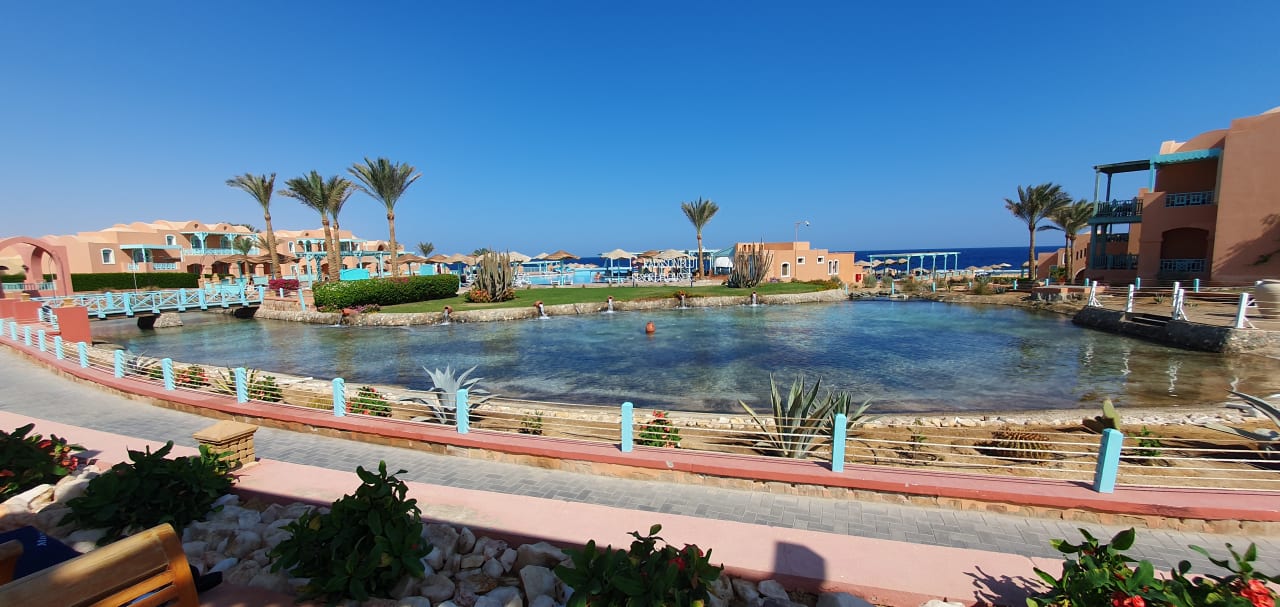 Pool Radisson Blu Resort, El Quseir