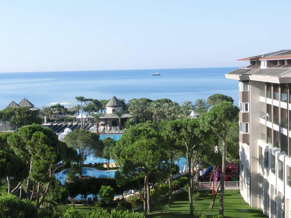 Blick vom Balkon  Papillon Ayscha