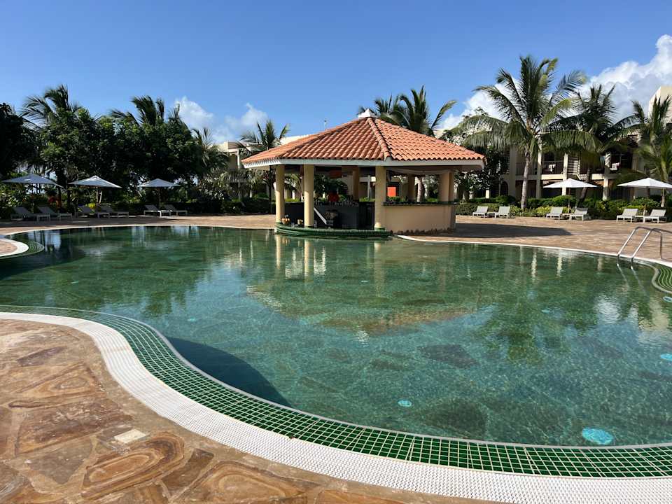 Pool The Mora Zanzibar