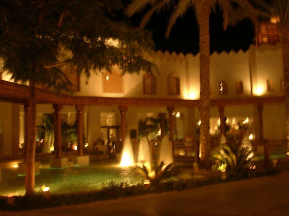 Vor dem Hotel Ghazala Gardens