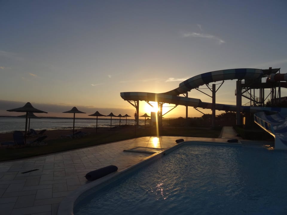 Sonnenaufgang JAZ Aquamarine Resort