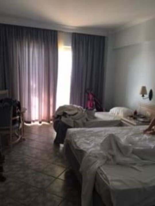 Doppelbett + Beistellbett Lindos Princess Beach Resort & Spa