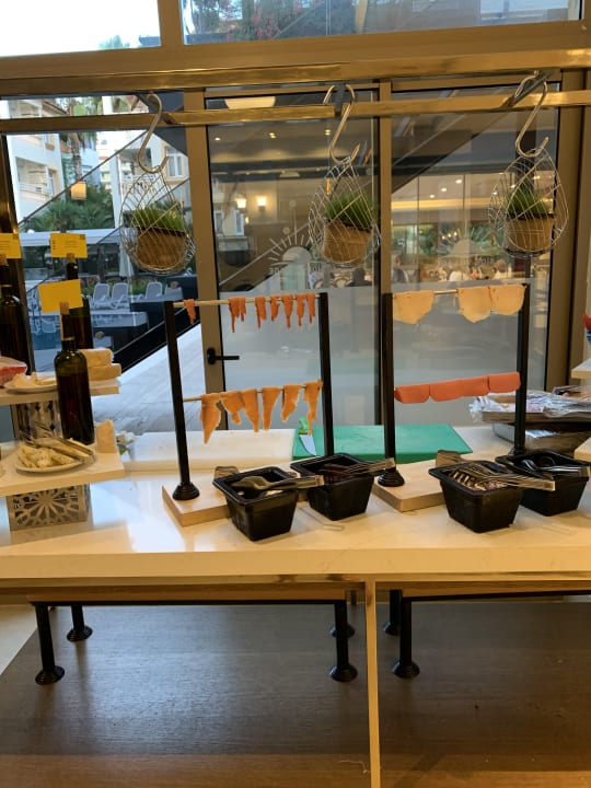 Gastro Side Village Hotel