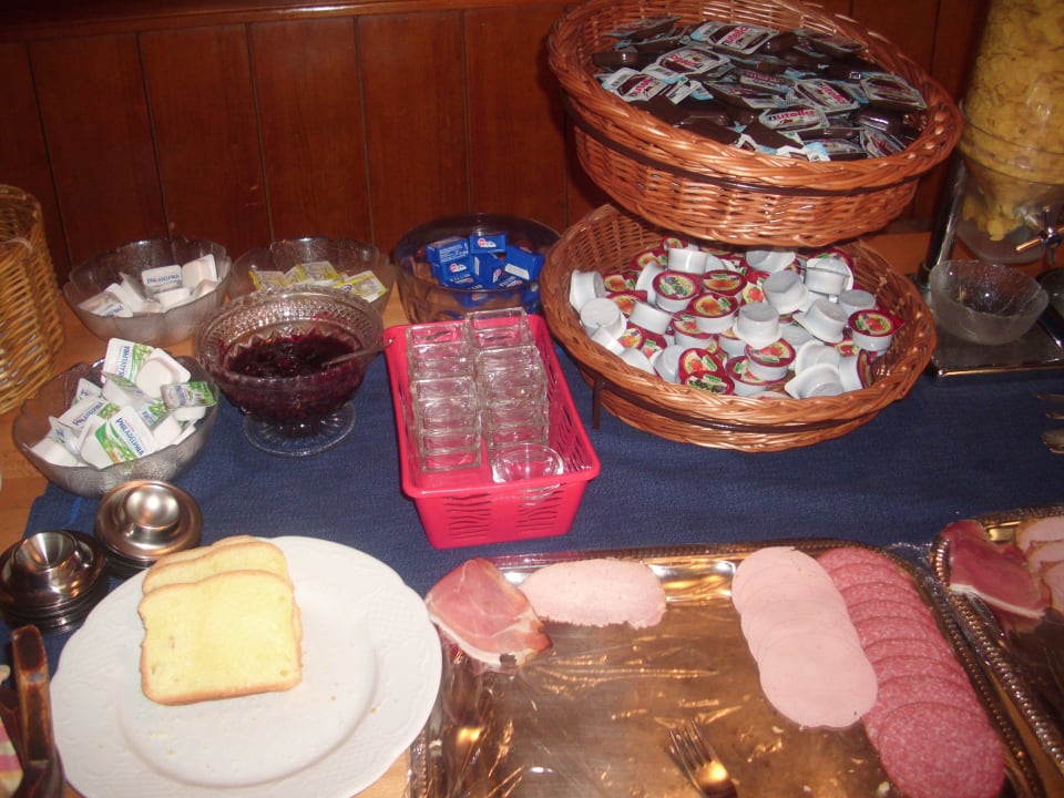 Teil vom Buffet. Gasthof Rebstock