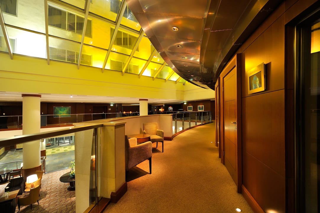 Lobby, conference floor Regent Warsaw Hotel