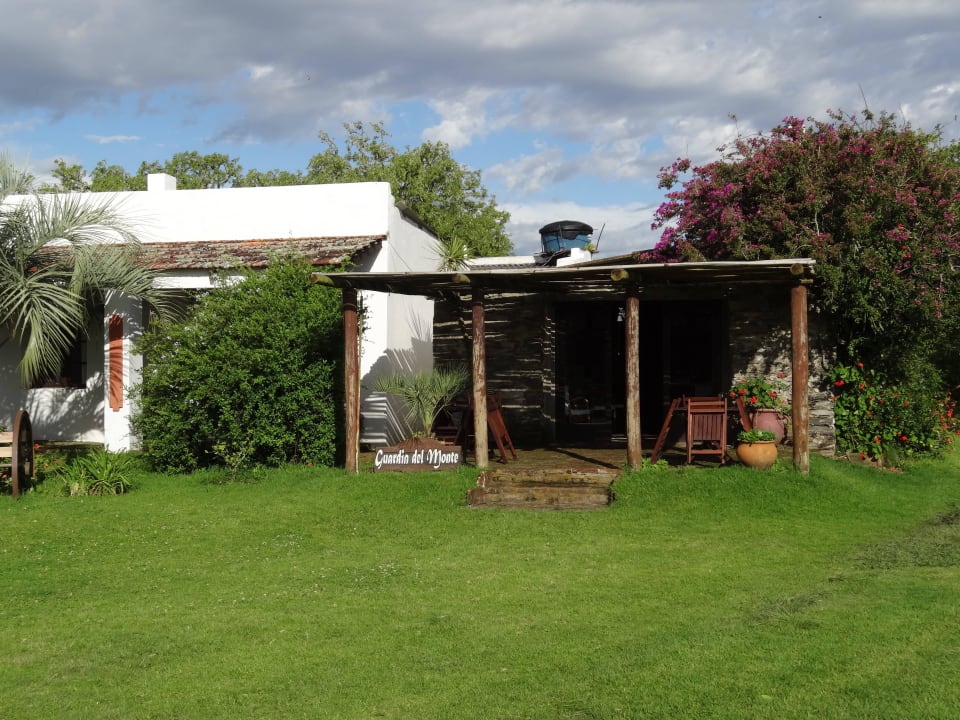 Außenansicht Estancia Guardia del Monte