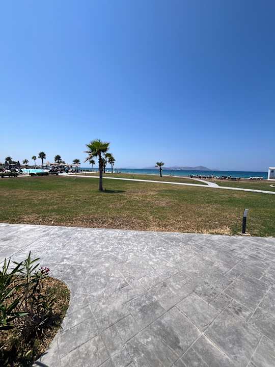 Gartenanlage Aeolos Beach Hotel