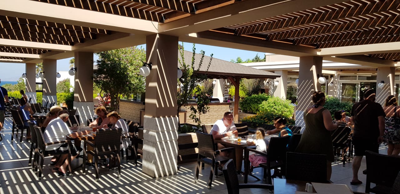 Gastro Gaia Royal Hotel