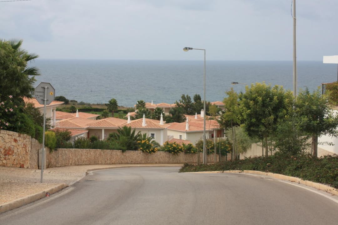 Hotel Meer von Straßenseite Hotel Clube Porto Mos