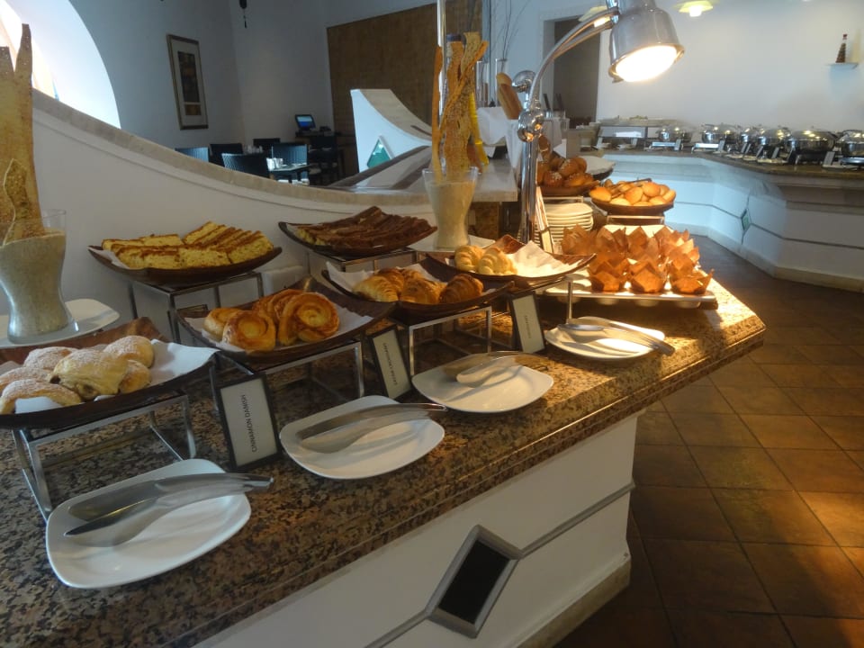 Das Frühstücksbüffet Hilton Salalah  Resort