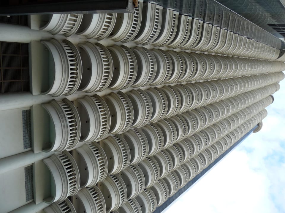 Wie Bienenwaben - aber nur Balkons des Lebua Hotel Lebua At State Tower