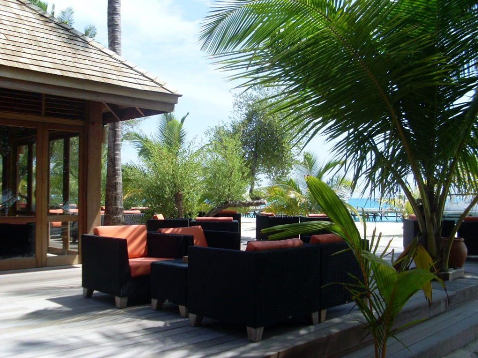 Terrasse Kakuni Bar Meeru Maldives Resort Island