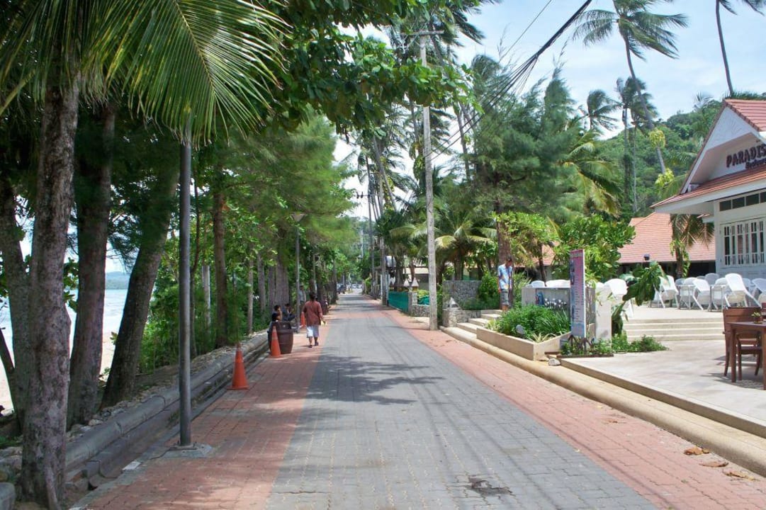 Uferpromenade vor dem Hotel- Blick nach rechts Aonang Villa Resort