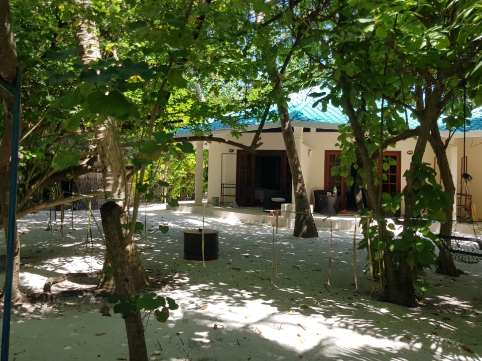 Außenansicht Embudu Village