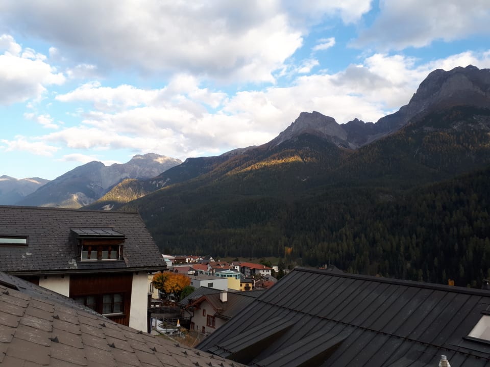 Ausblick Hotel & Appartements Chasa Valär