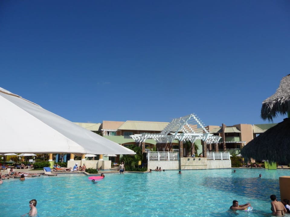 Einer der Pools Royalton Splash Punta Cana