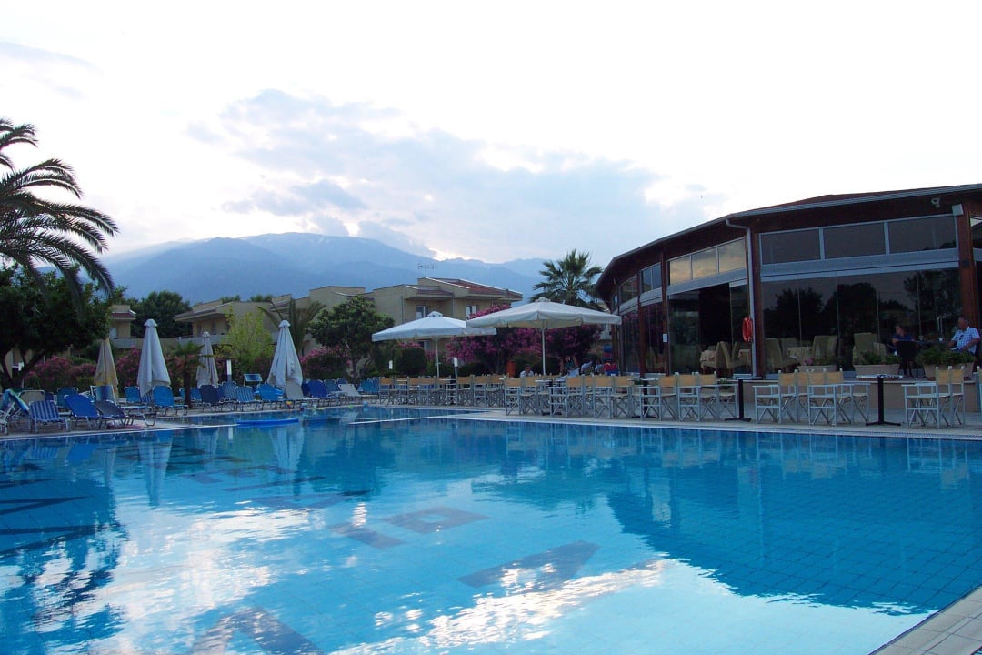 Pool mit Olymp alltoura Club Hotel Poseidon Palace