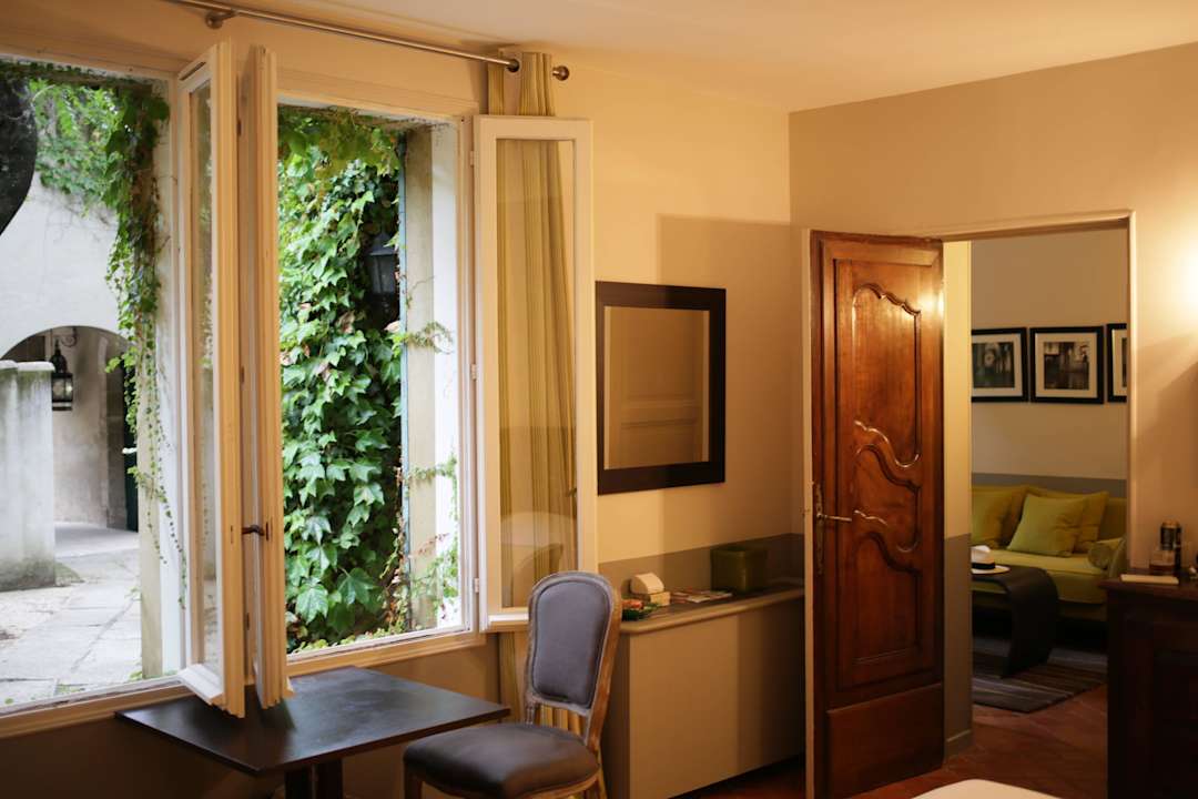 Fenster Hotel Le Prieure