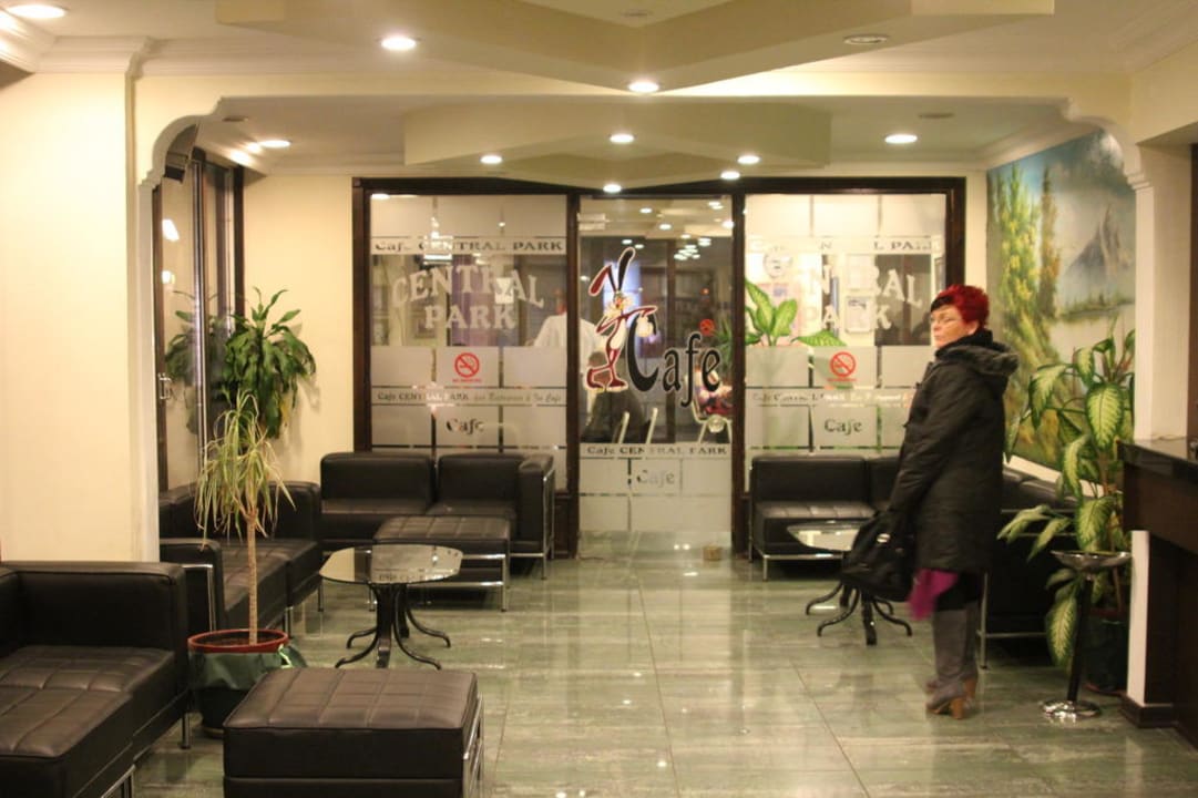 Lobby mit Eingang zur Bar Hotel Aslan City Kleopatra
