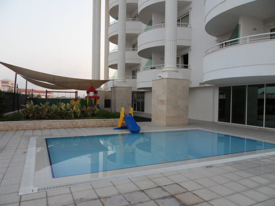 Kinderpool Roma Beach Resort & Spa 16+ Adult Only