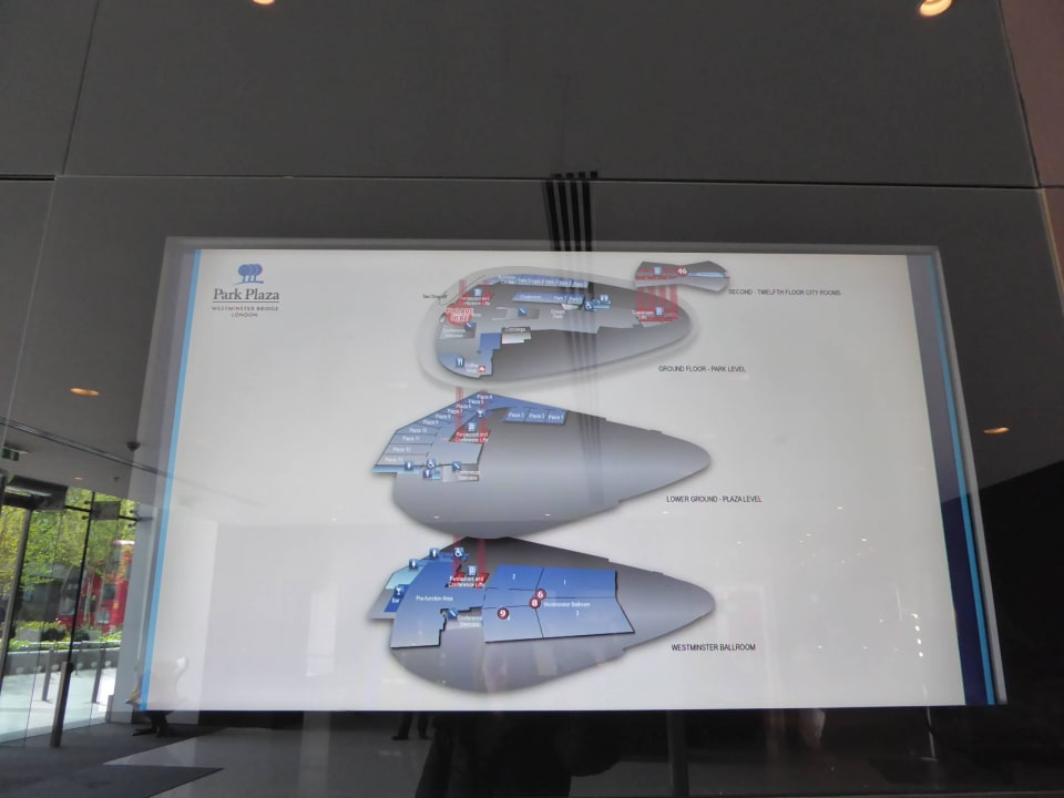 Anzeige im der Lobby Park Plaza Westminster Bridge London