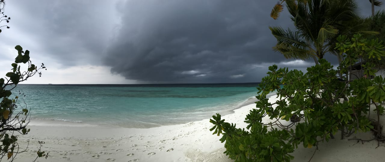 Strand Angaga Island Resort