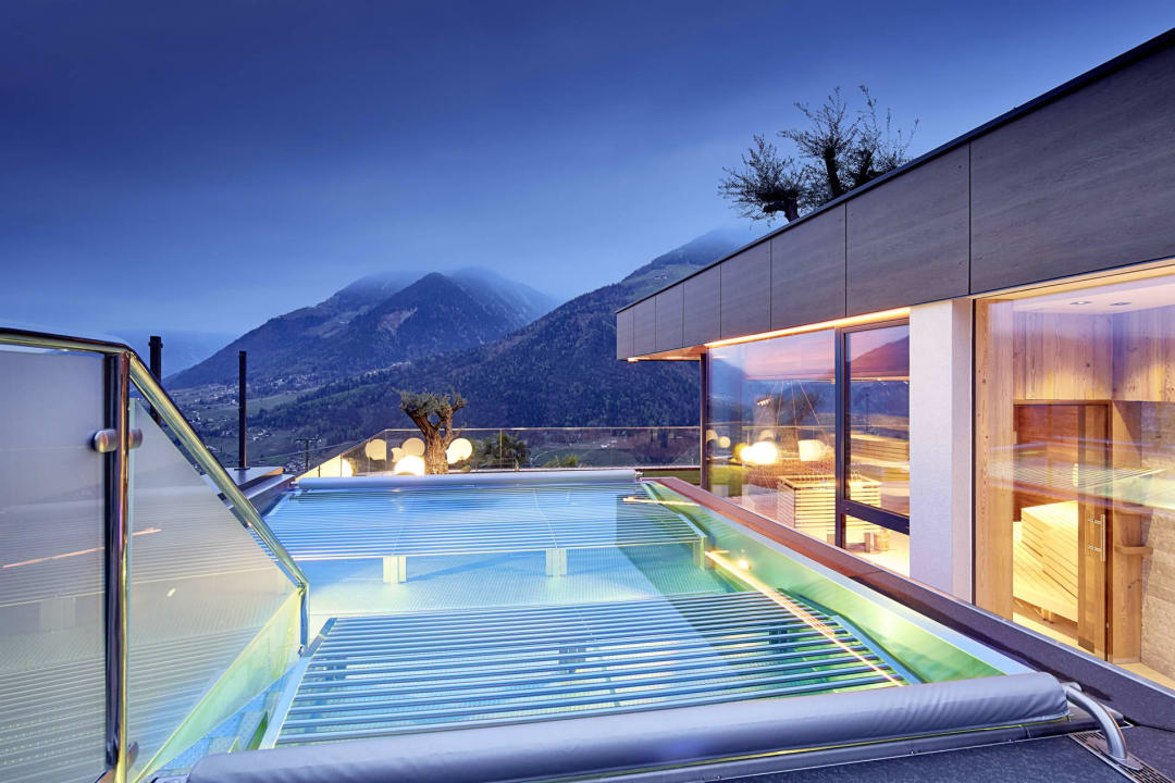 XXXL-Infinity-Whirlpool 35°C Das Sonnenparadies