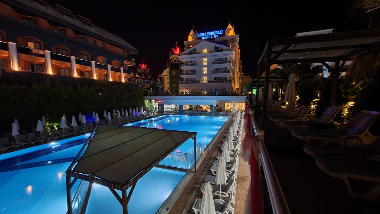 Außenansicht Dream World Resort & Spa