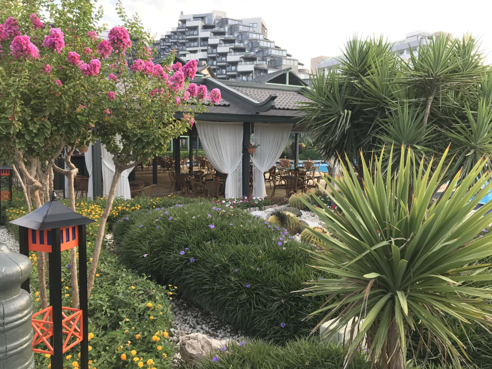 Gartenanlage Limak Lara Deluxe Hotel & Resort