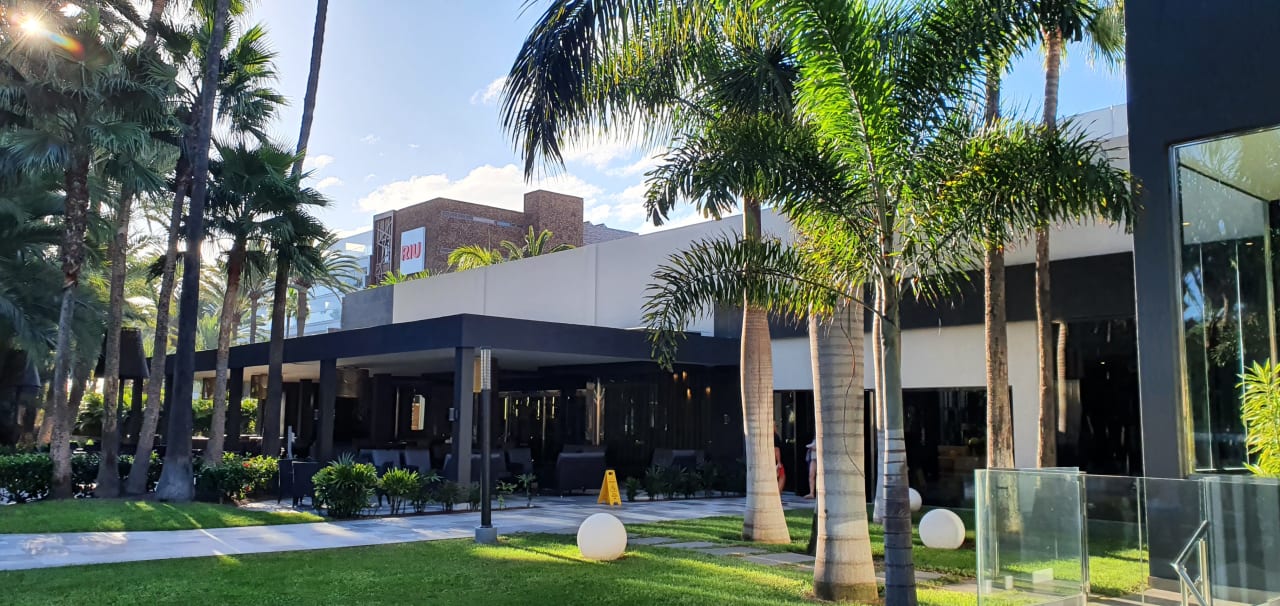 Außenansicht Hotel Riu Palace Oasis