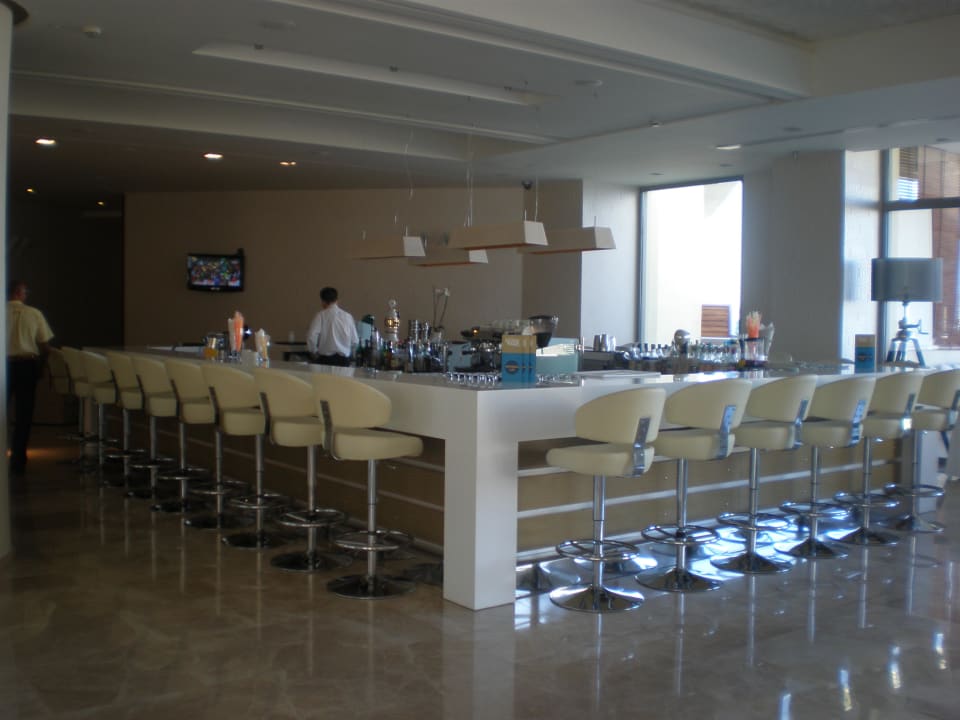 Die Bar SENTIDO Port Royal Villas & Spa