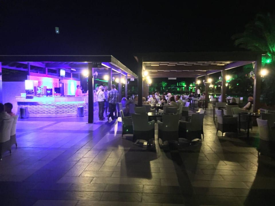 Poolbar Venosa Beach Resort & Spa