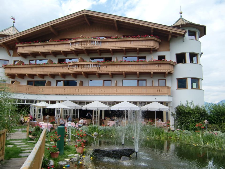 Blick von der Gartenseite zum Hotel Hotel Magdalena
