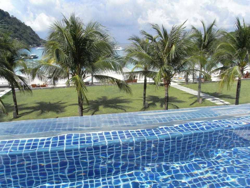 Pool Hotel The Racha