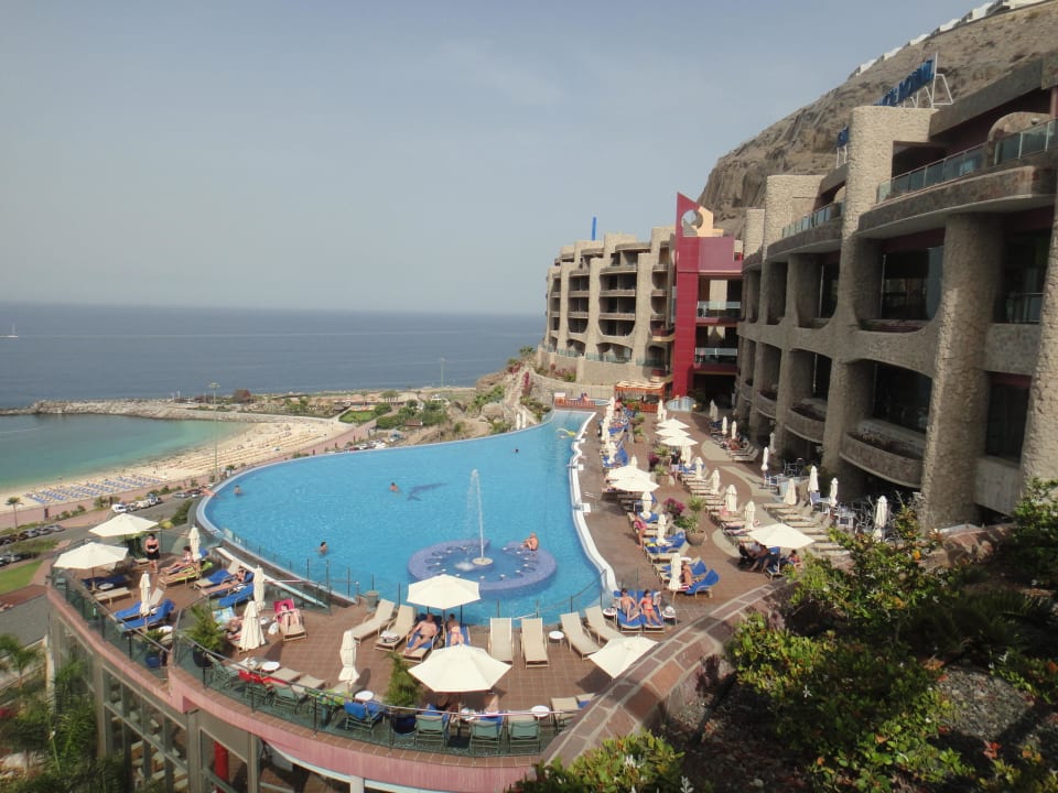 Blick auf den unteren Pool Gloria Palace Royal Hotel & Spa