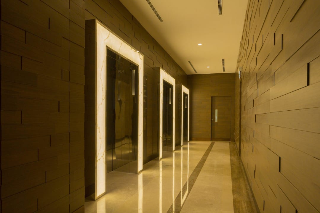 Elevators at Lobby Holiday Inn Express Singapore Clarke Quay