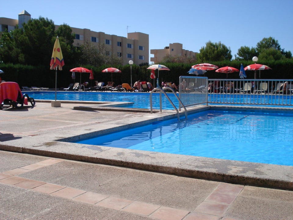 Ausblick über den Pool Millor Sol