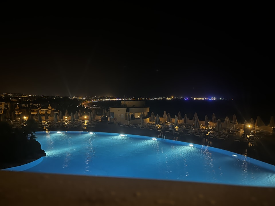 Pool Melas Resort Hotel