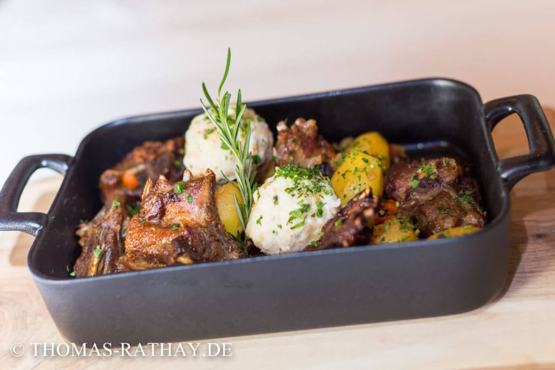 "Bauernbratl" Genießer- & Wanderhotel Jägerhof