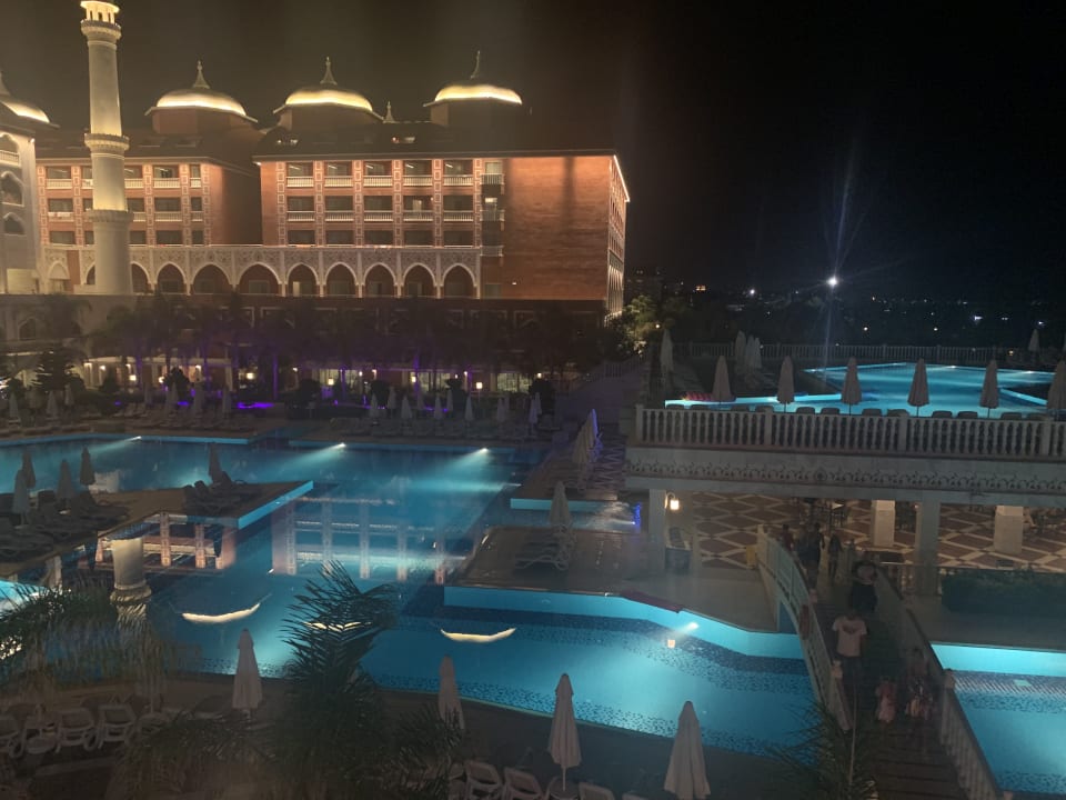 Pool Royal Taj Mahal Hotel