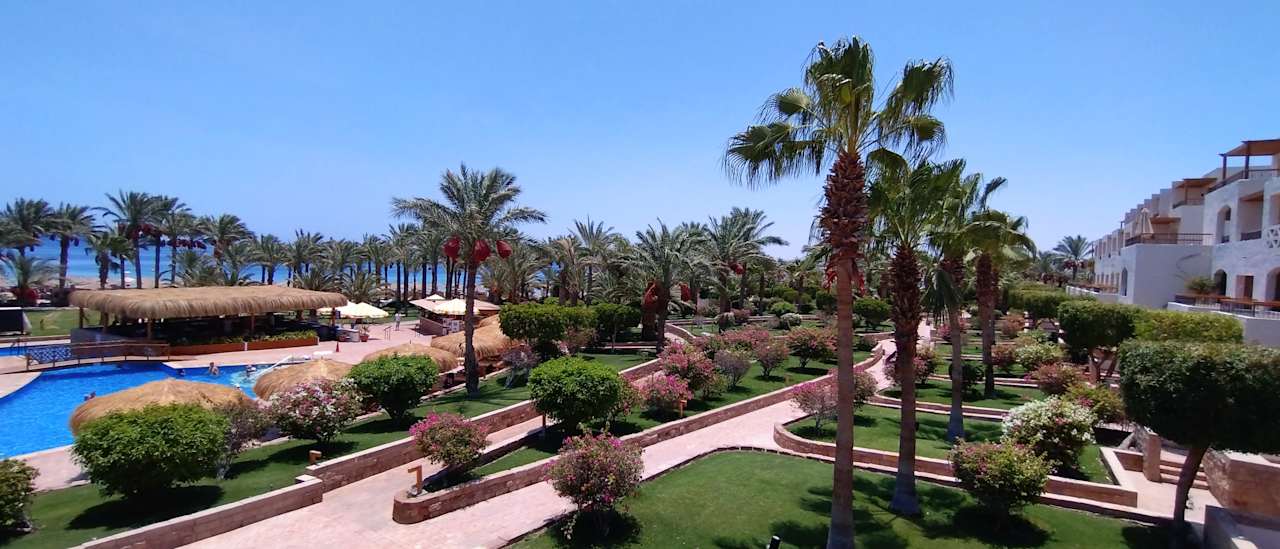 Pool Fort Arabesque Resort, Spa & Villas