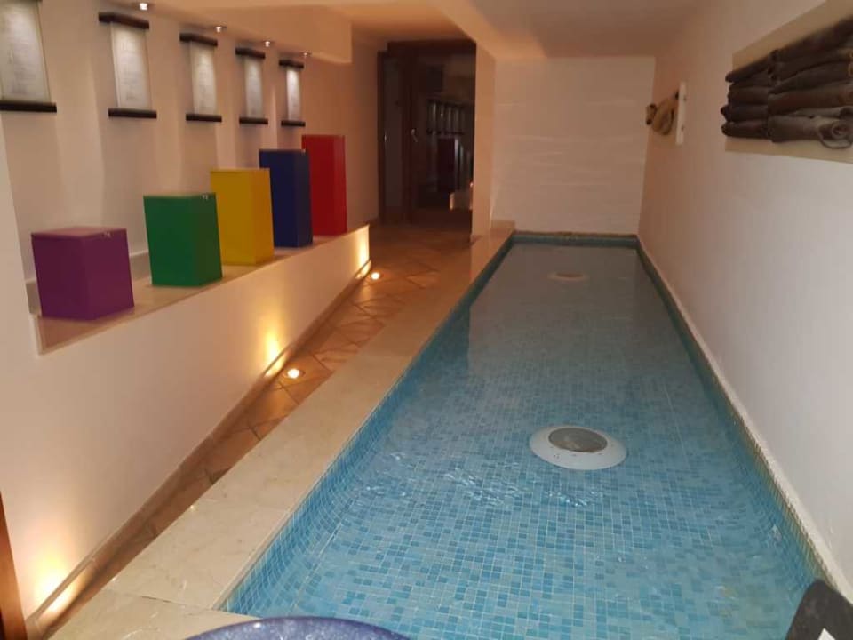 SPA Bereich mit Kunst GPRO Valparaiso Palace & Spa