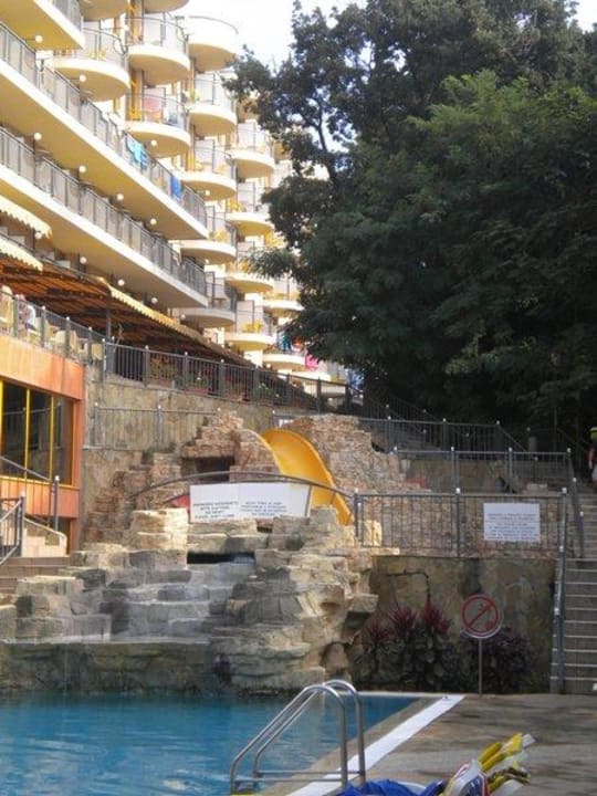 Poolanlage mit Rutschen Hotel Atlas